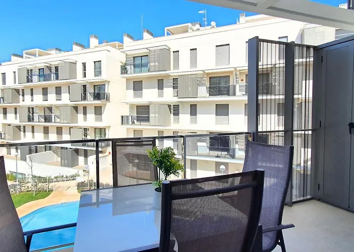 Marina Real Iii Denirent